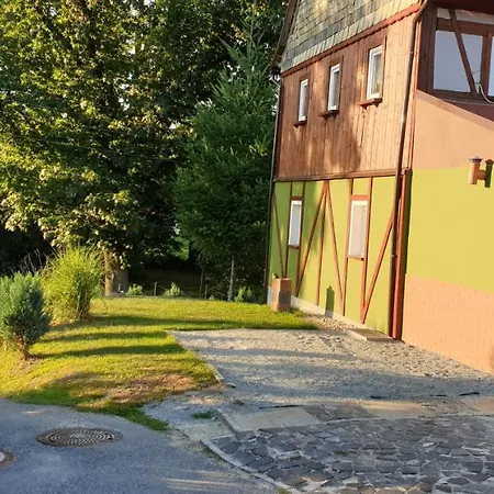 Apartman Ferienwohnung Hugo 2 *